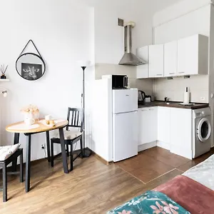  Apartment Piotrapartments